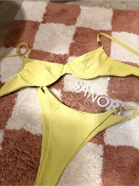 SANOri Textured Lemon Yellow Women's Bikini Set